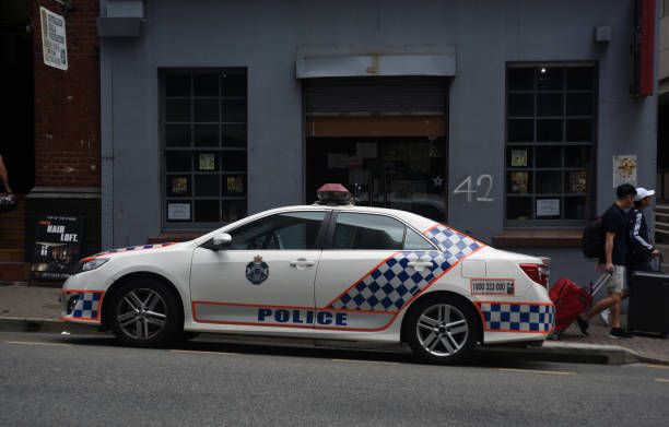 Police check queensland
